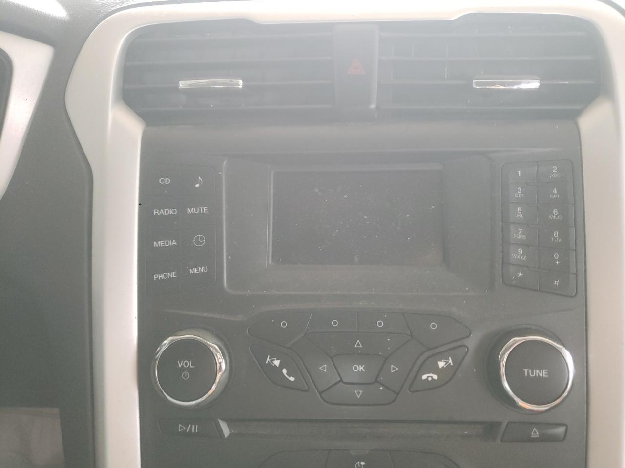 Photo 9 from auction – 2016 FORD FUSION S with VIN 3FA6P0G74GR375401