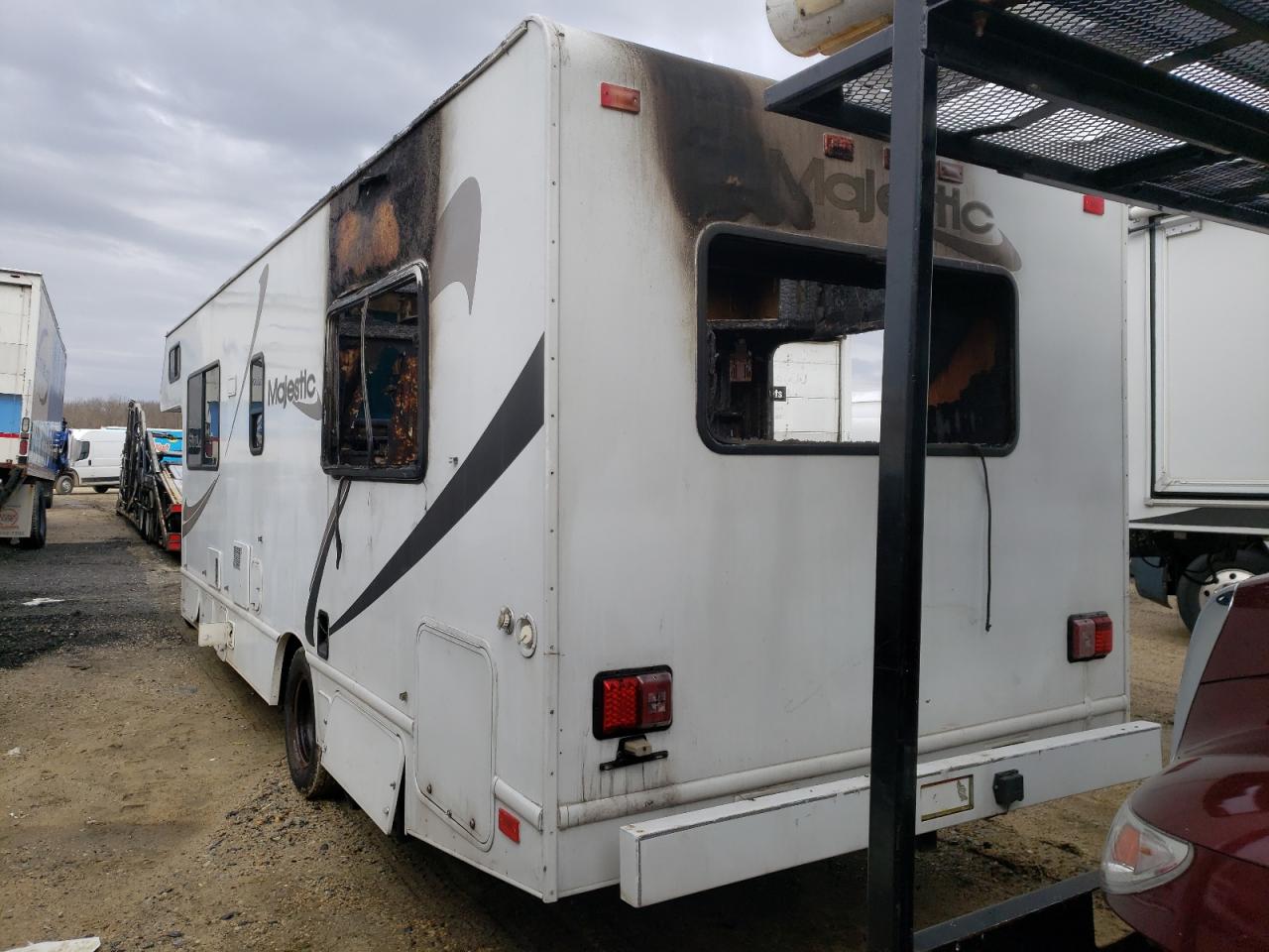 Photo 3 from auction – 2007 FOUR MAJESTIC with VIN 1FDXE45S96DA33822