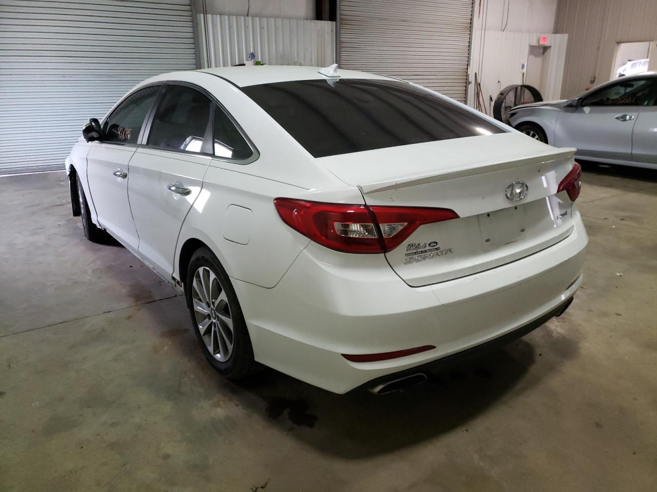 Photo 3 from auction – 2016 HYUNDAI SONATA SPO with VIN 5NPE34AF7GH349130