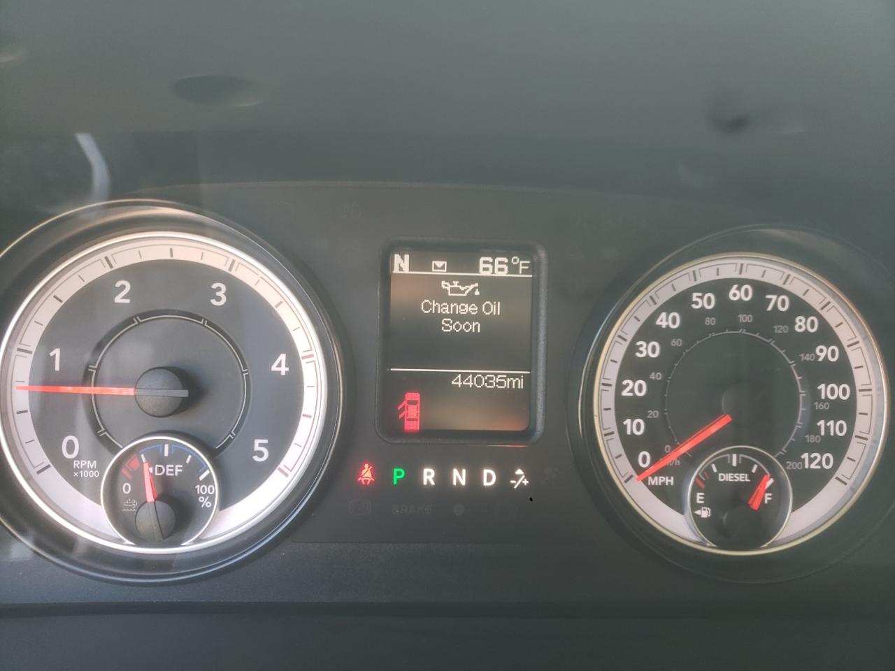 Photo 8 from auction – 2016 RAM 2500 ST with VIN 3C6UR5CL5GG391153