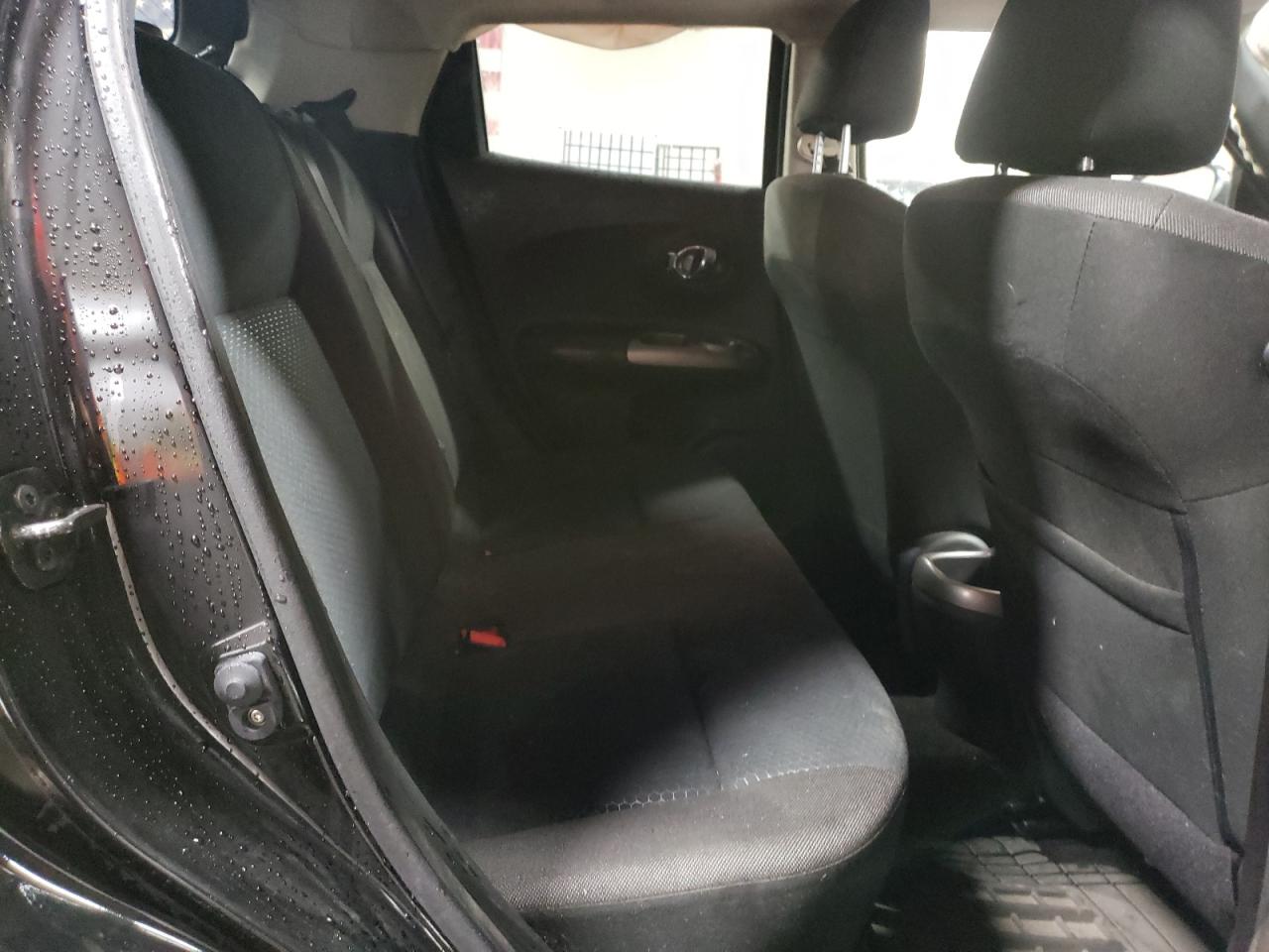 Photo 6 from auction – 2014 NISSAN JUKE S with VIN JN8AF5MR0ET353535