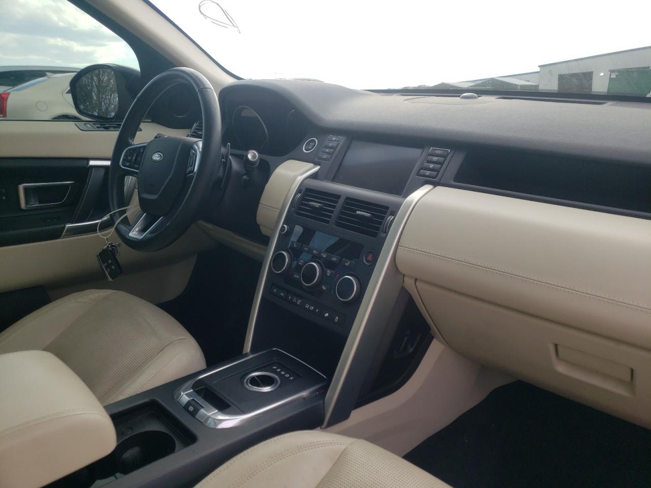 Photo 9 from auction – 2016 LAND ROVER DISCOVERY with VIN SALCT2BG3GH580021