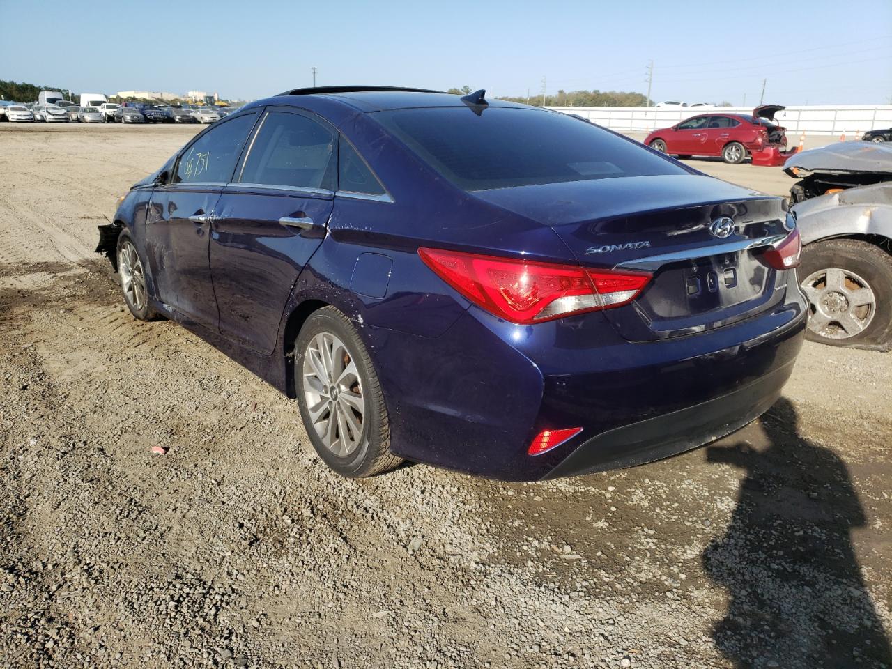 Photo 3 from auction – 2014 HYUNDAI SONATA SE with VIN 5NPEC4AC0EH847477