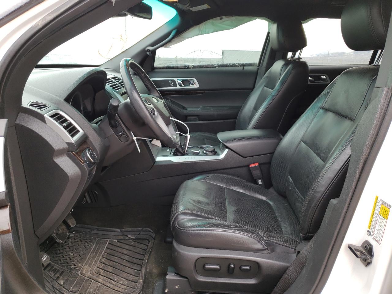 Photo 5 from auction – 2013 FORD EXPLORER L with VIN 1FM5K8F81DGB36769