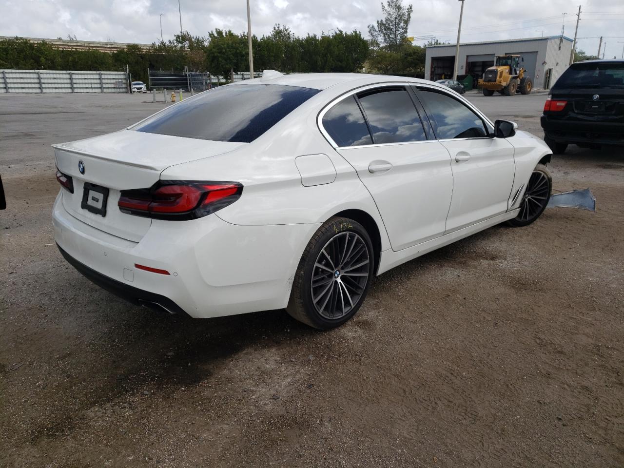 Photo 4 from auction – 2021 BMW 530 I with VIN WBA53BH01MCG46407