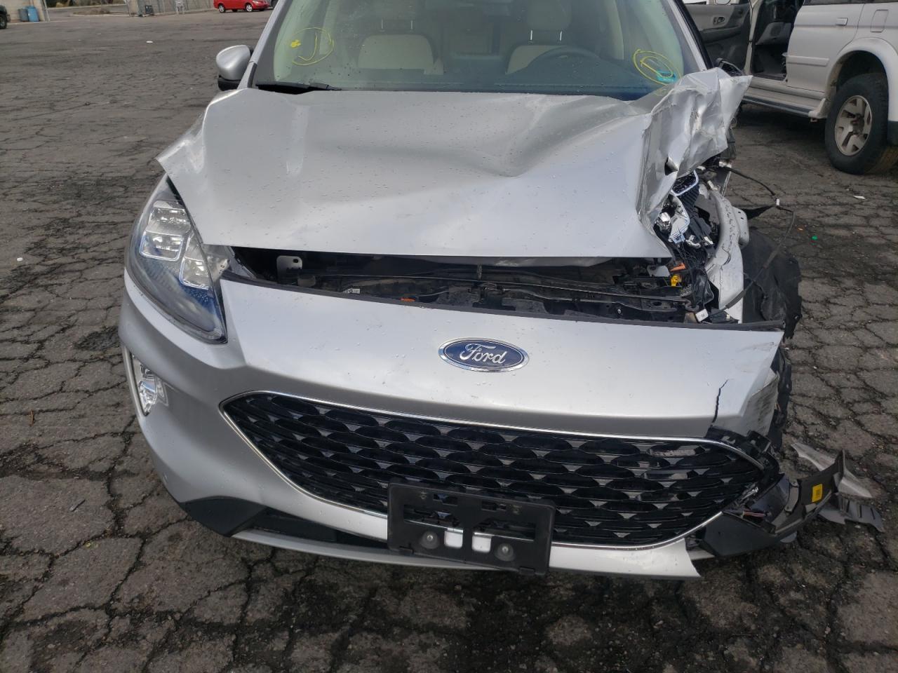 Photo 9 from auction – 2020 FORD ESCAPE TIT with VIN 1FMCU9J92LUB16828