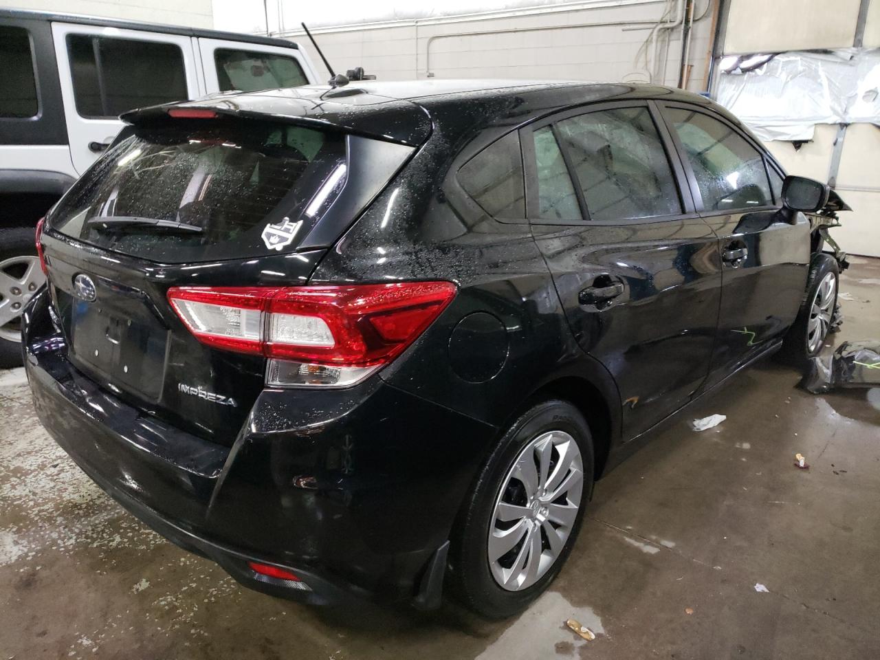 Photo 4 from auction – 2018 SUBARU IMPREZA with VIN 4S3GTAA6XJ3717861