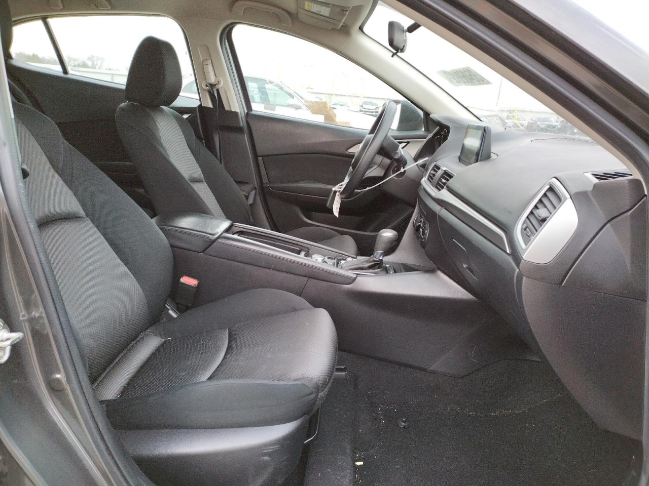 Photo 5 from auction – 2017 MAZDA 3 SPORT with VIN 3MZBN1K72HM146934