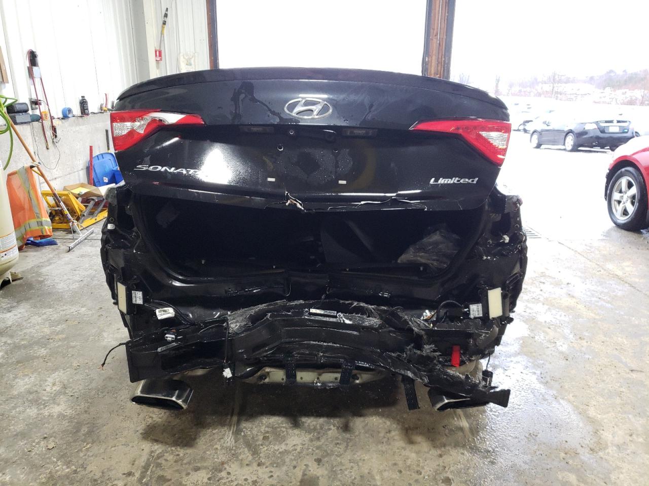 Photo 9 from auction – 2015 HYUNDAI SONATA SPO with VIN 5NPE34AF3FH019595