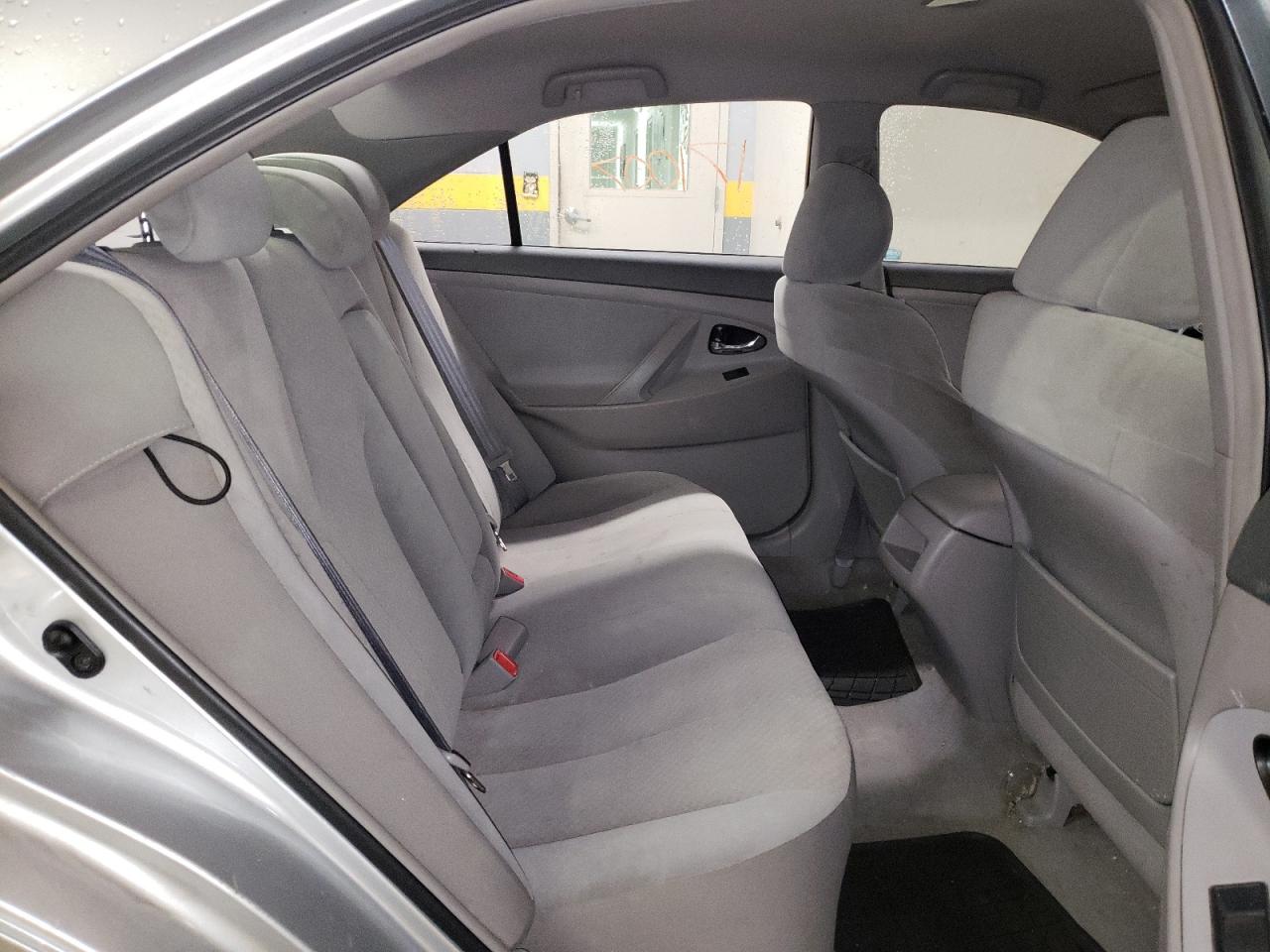 Photo 6 from auction – 2007 TOYOTA CAMRY CE with VIN 4T1BE46K47U104256