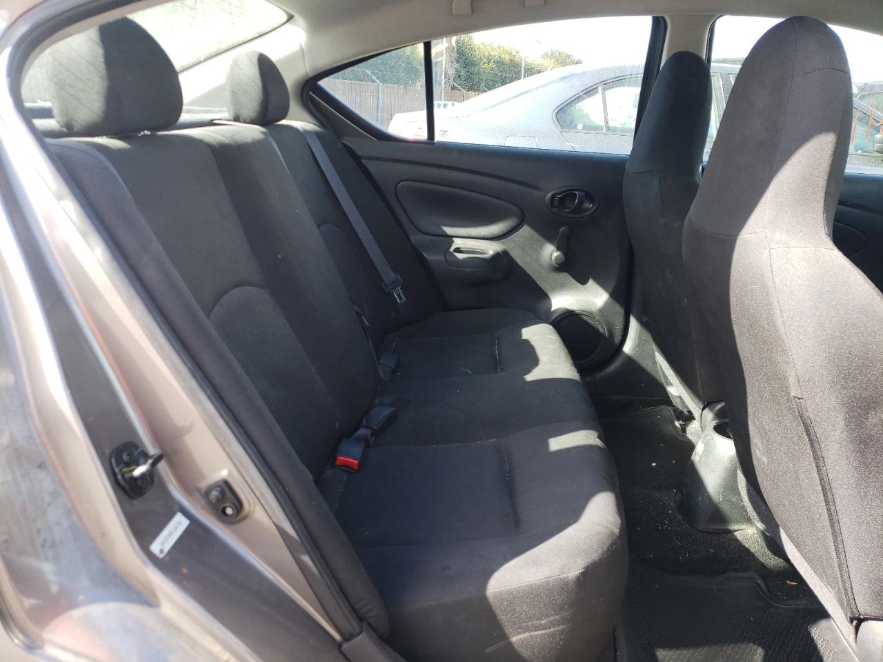 Photo 6 from auction – 2017 NISSAN VERSA S with VIN 3N1CN7AP0HL844768