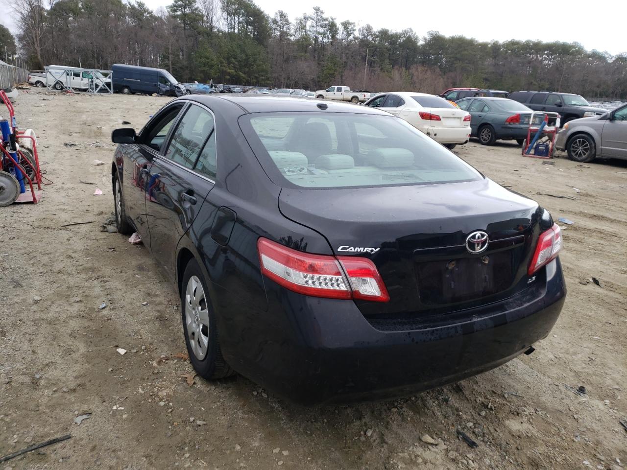 Photo 3 from auction – 2011 TOYOTA CAMRY BASE with VIN 4T1BF3EK0BU209331