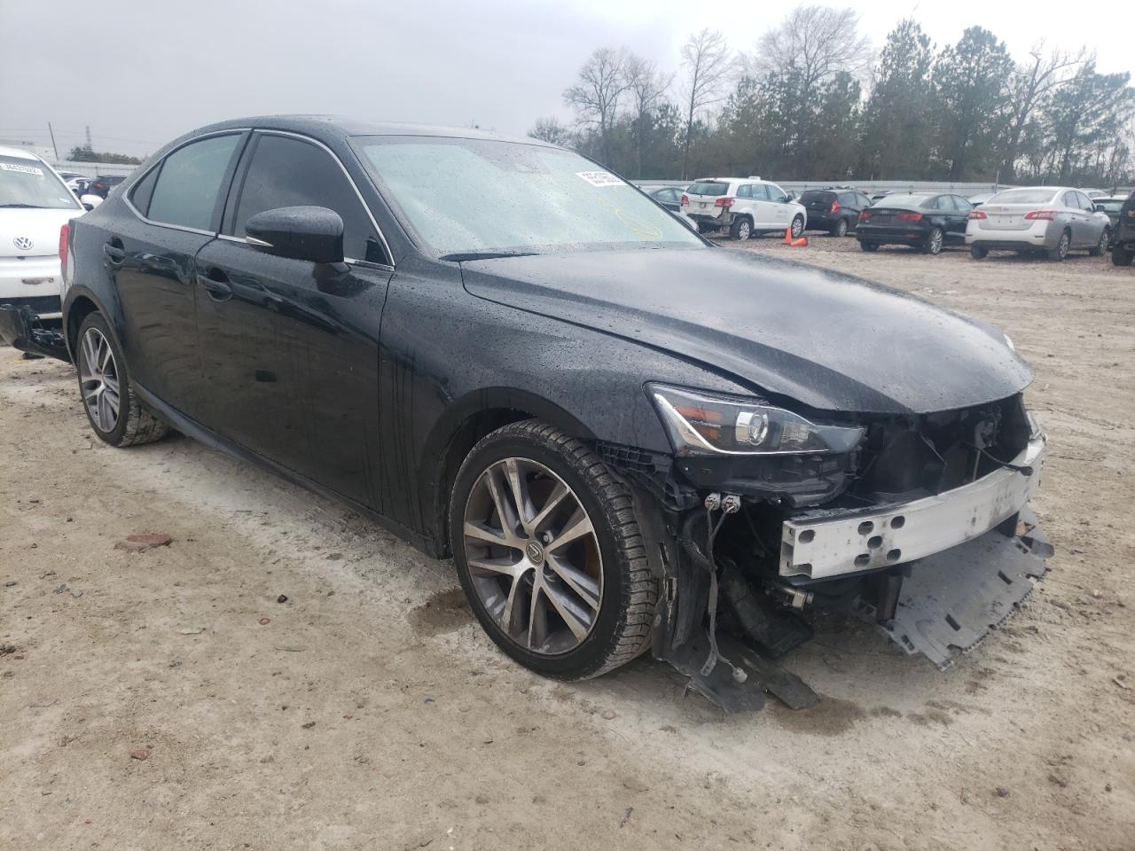 LEXUS IS 300 2019 مع رقم تعريف المركبة JTHBA1D25K5086188 - صورة من المزاد