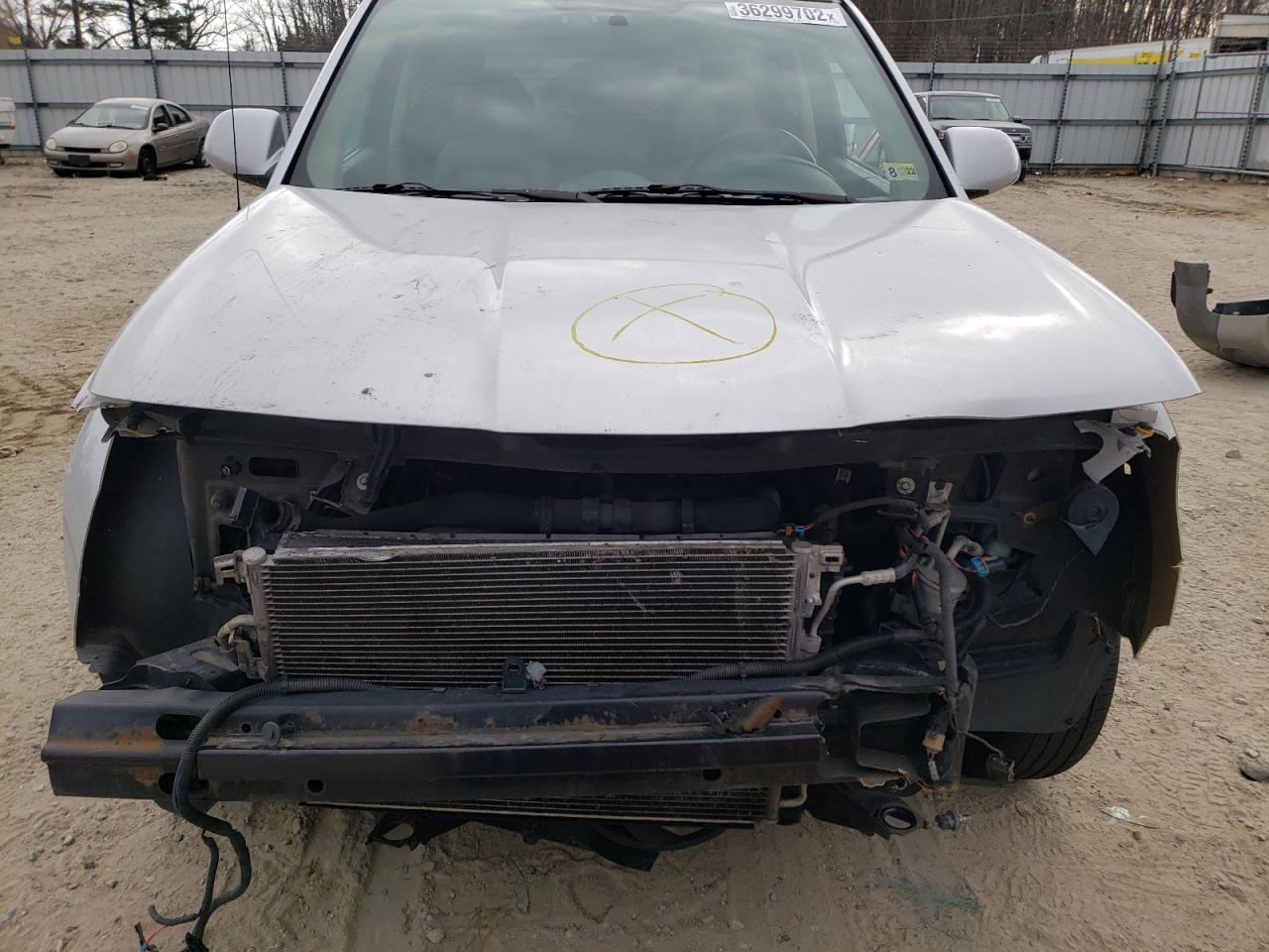 Photo 9 from auction – 2005 SATURN VUE with VIN 5GZCZ53465S800519