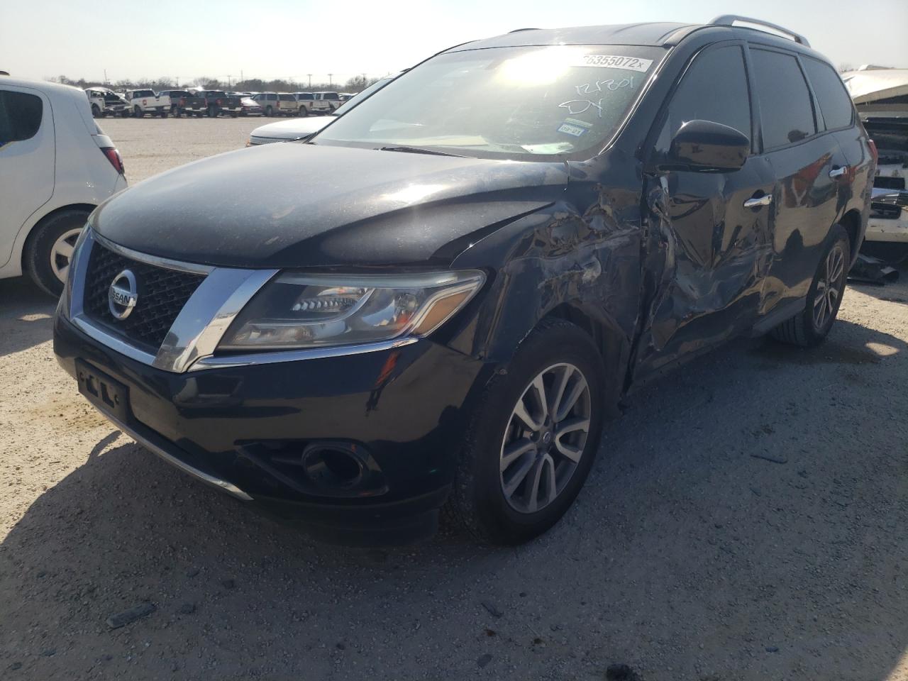 Photo 2 from auction – 2014 NISSAN PATHFINDER with VIN 5N1AR2MN4EC625420