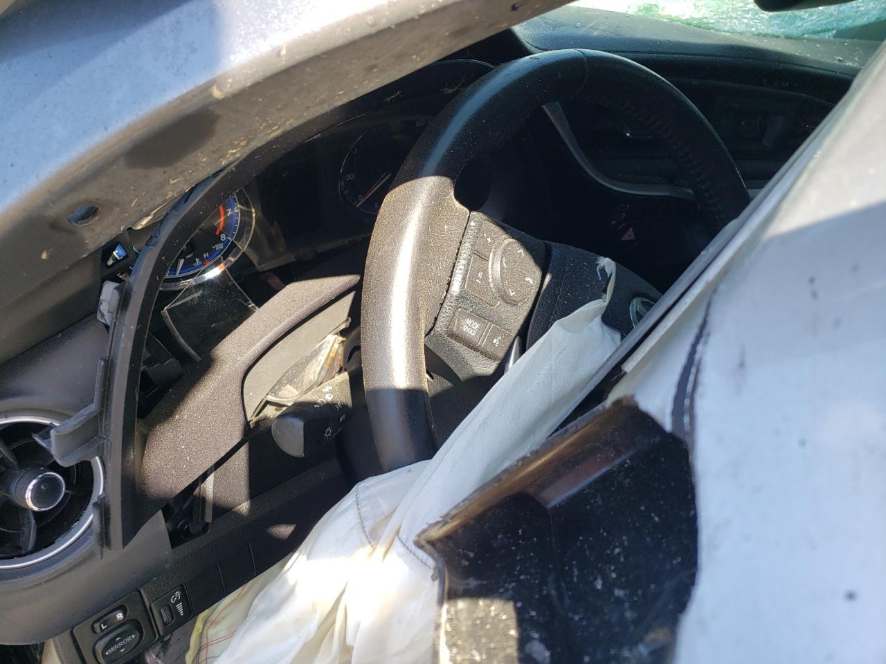 Photo 8 from auction – 2017 TOYOTA COROLLA L with VIN 5YFBURHE2HP679756