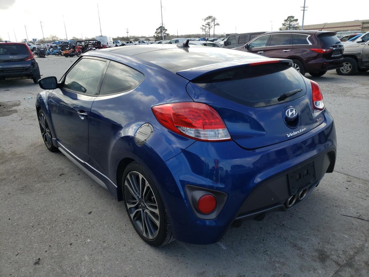 Photo 3 from auction – 2016 HYUNDAI VELOSTER T with VIN KMHTC6AE2GU257760