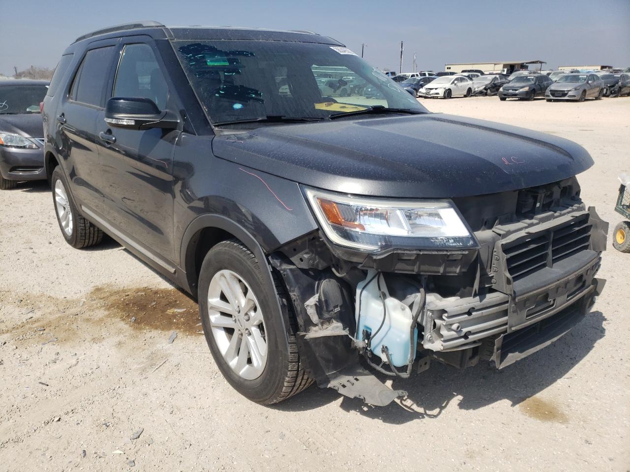 صورة رقم 1 من المزاد - 2017 FORD EXPLORER X مع VIN 1FM5K7D82HGB30997