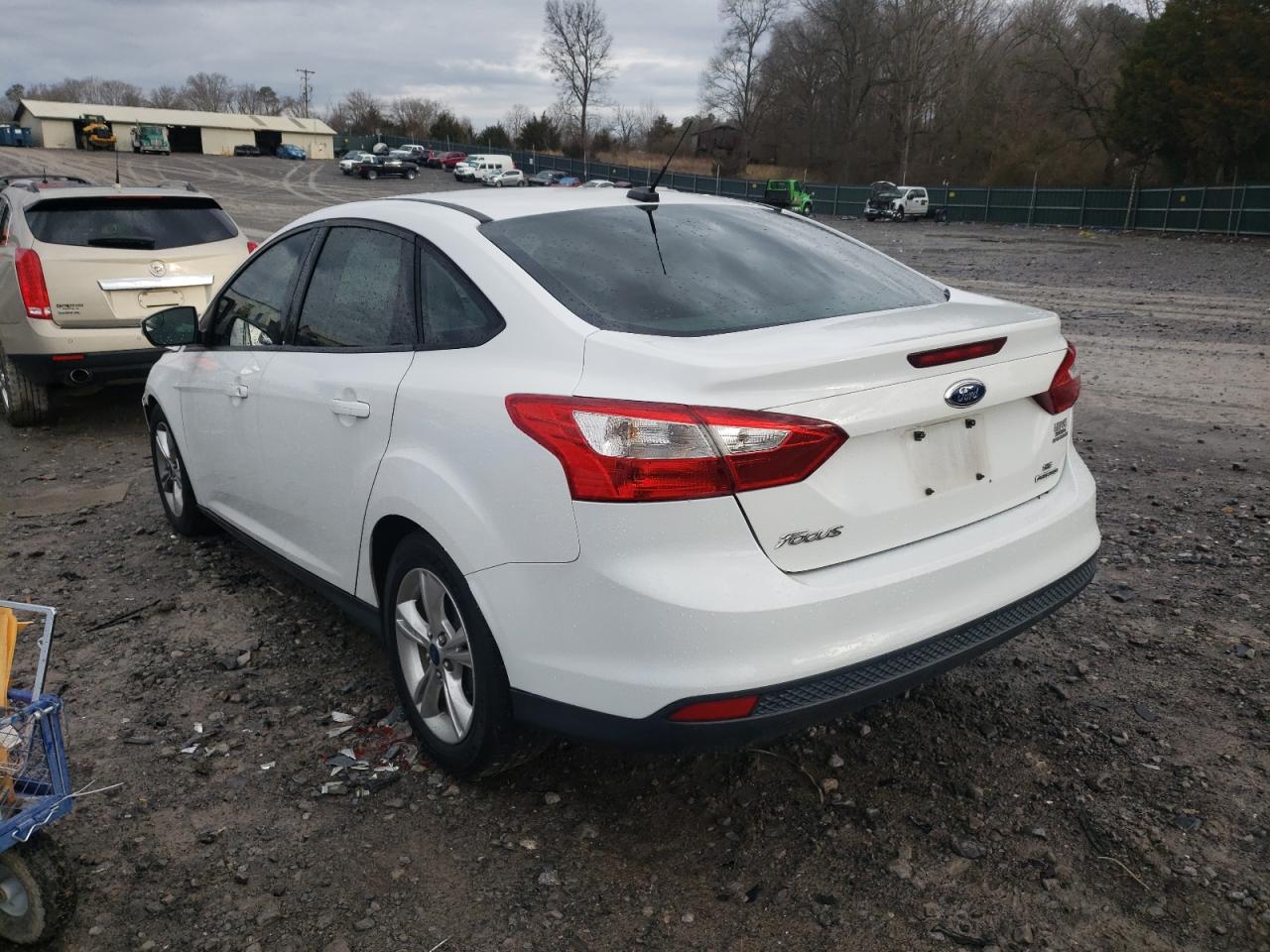 Photo 3 from auction – 2014 FORD FOCUS SE with VIN 1FADP3F28EL367196
