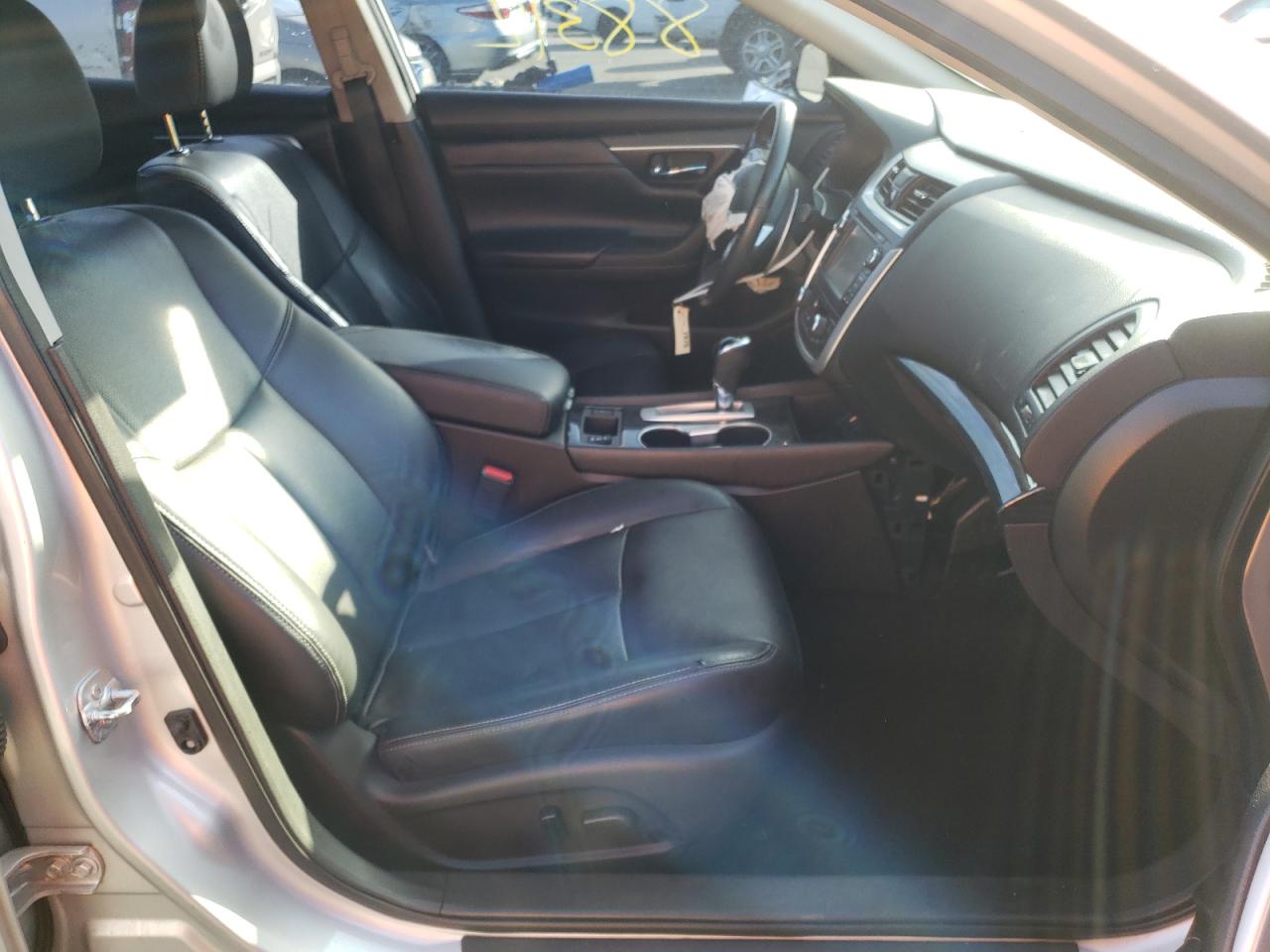 Photo 5 from auction – 2017 NISSAN ALTIMA 3.5 with VIN 1N4BL3AP0HC175877