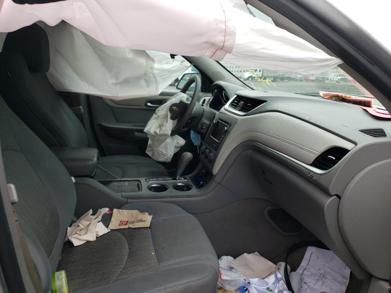 Photo 5 from auction – 2014 CHEVROLET TRAVERSE L with VIN 1GNKRFKD9EJ349880