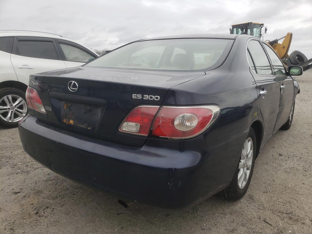 Photo 4 from auction – 2003 LEXUS ES 300 with VIN JTHBF30G436009774