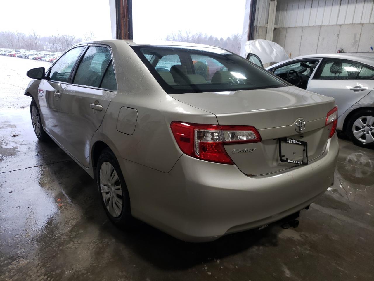 Photo 3 from auction – 2014 TOYOTA CAMRY L with VIN 4T4BF1FK9ER391432