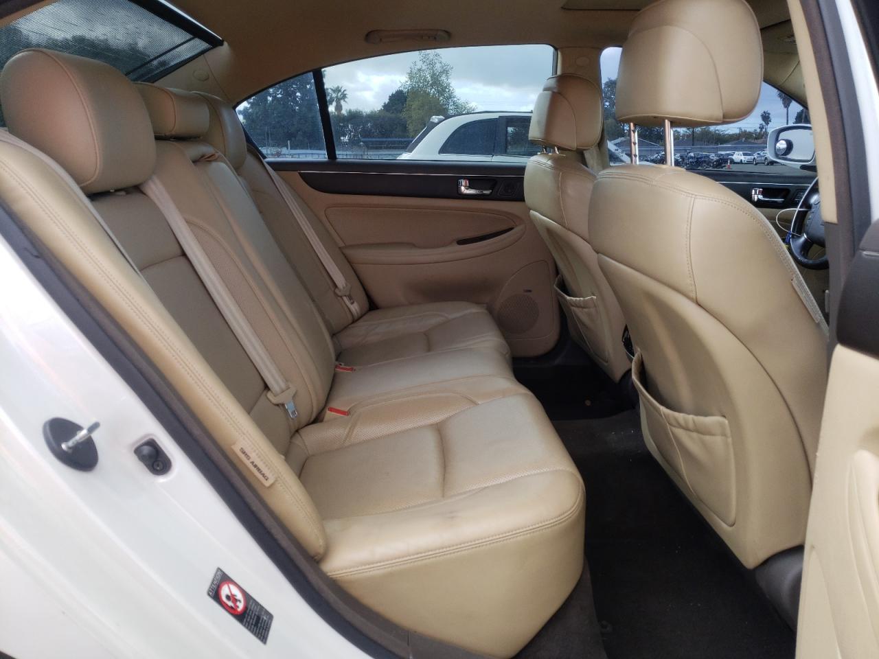 Photo 6 from auction – 2011 HYUNDAI GENESIS 4. with VIN KMHGC4DF3BU129059