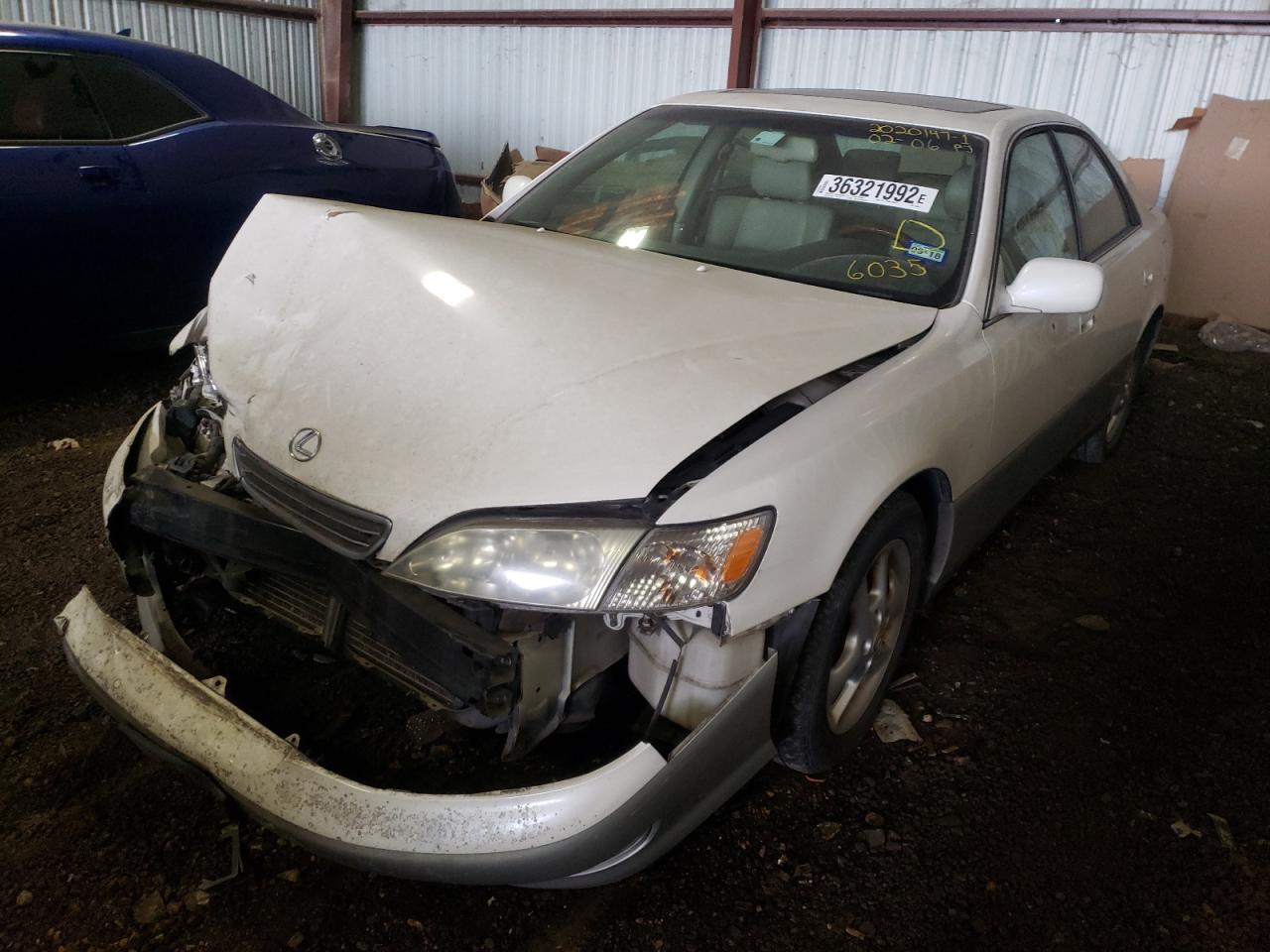 Photo 2 from auction – 2001 LEXUS ES 300 with VIN JT8BF28G015106035