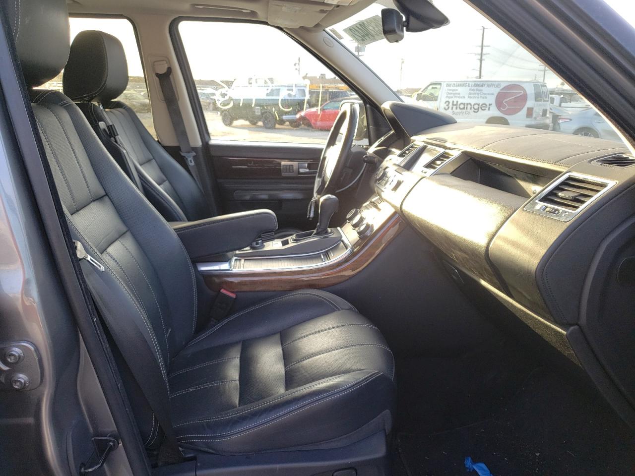 Photo 5 from auction – 2011 LAND ROVER RANGE ROVE with VIN SALSK2D48BA291395