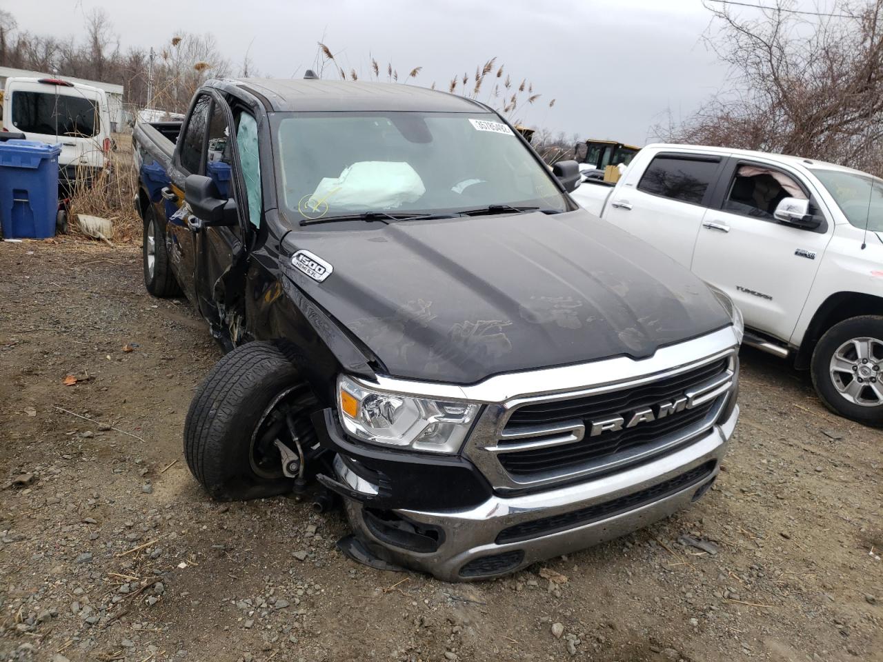 Фото 1 с аукциона – 2019 RAM 1500 BIG H с VIN 1C6SRFBT2KN658697