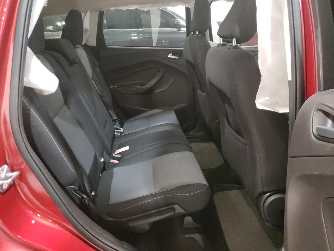 Photo 6 from auction – 2018 FORD ESCAPE SE with VIN 1FMCU9GD9JUC34593