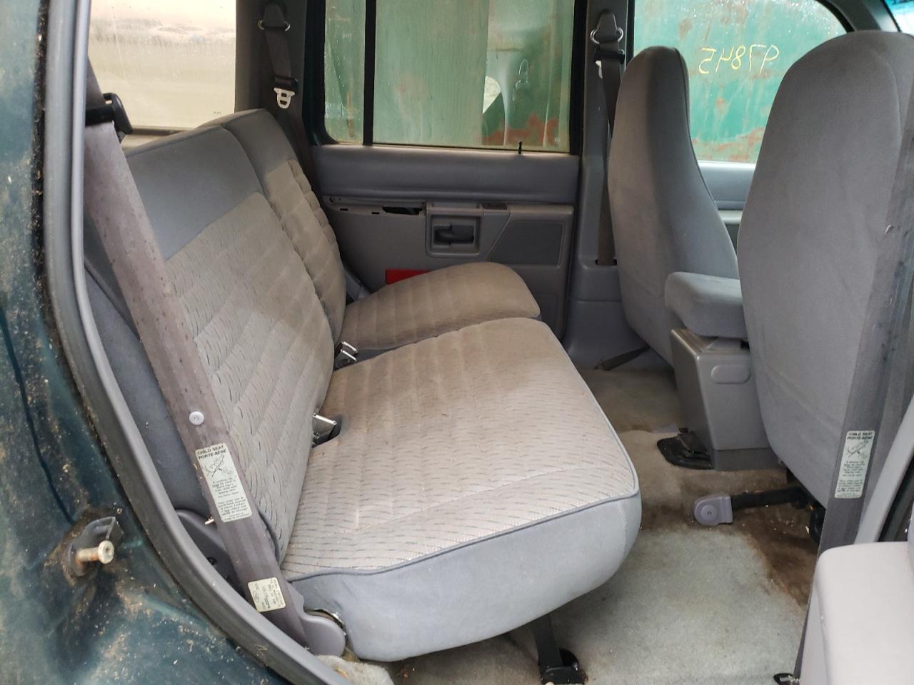 Photo 6 from auction – 1994 FORD EXPLORER with VIN 1FMDU34X3RUB61233