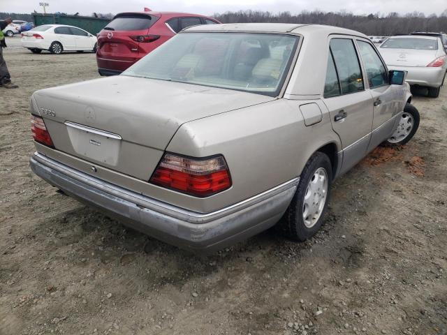 Photo 4 from auction – 1994 MERCEDES-BENZ E 320 with VIN WDBEA32E9RC024496