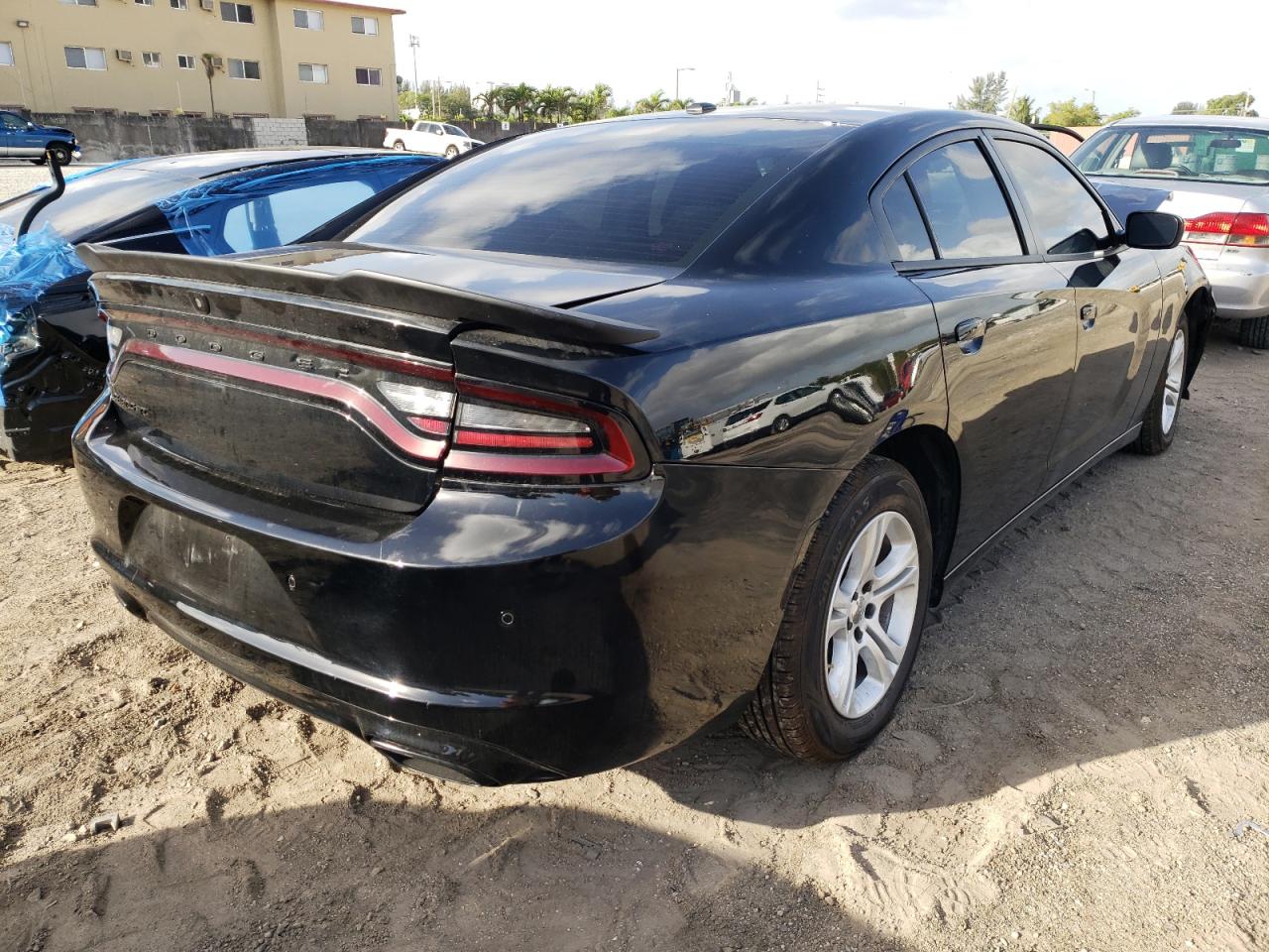 Photo 4 from auction – 2019 DODGE CHARGER SX with VIN 2C3CDXBG1KH657977