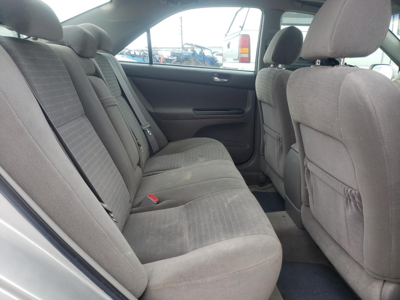 Photo 6 from auction – 2005 TOYOTA CAMRY LE with VIN 4T1BE32K05U956178
