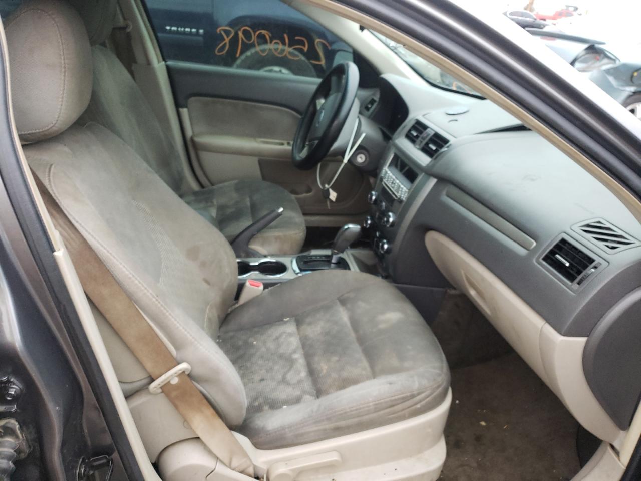 Photo 5 from auction – 2010 FORD FUSION SE with VIN 3FAHP0HA2AR252089