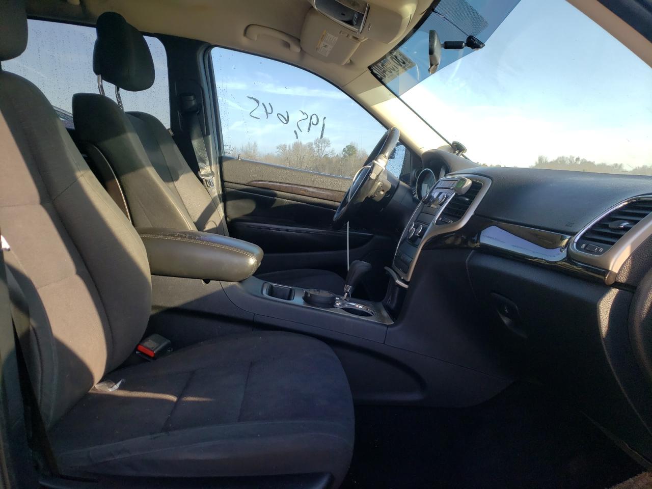 Photo 5 from auction – 2011 JEEP GRAND CHER with VIN 1J4RR4GG6BC596573