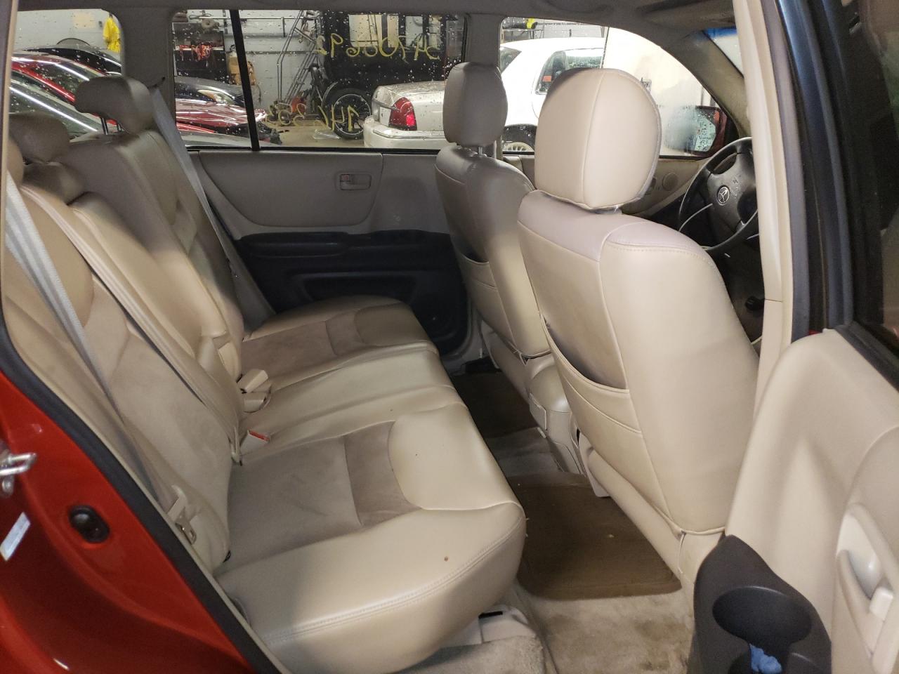 Photo 6 from auction – 2003 TOYOTA HIGHLANDER with VIN JTEGF21A430083125