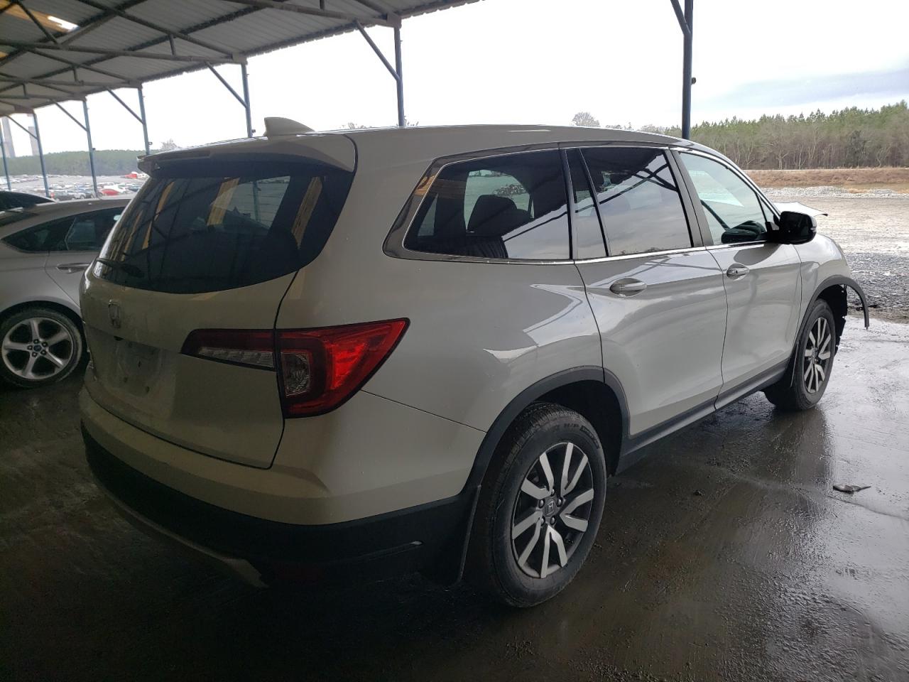 Photo 4 from auction – 2019 HONDA PILOT EXL with VIN 5FNYF5H52KB041023