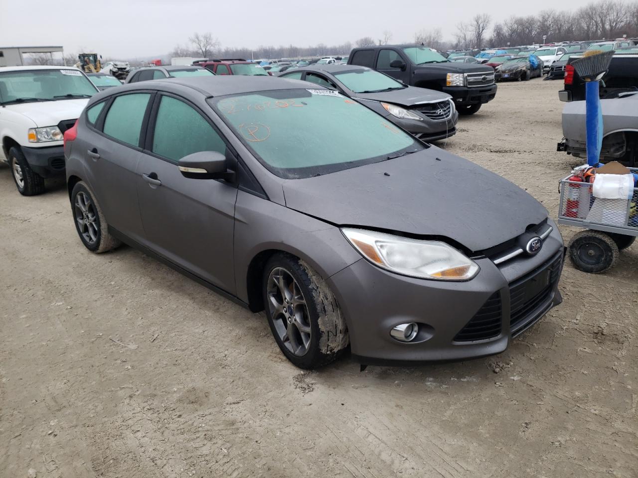 FORD FOCUS SE 2014 with VIN 1FADP3K27EL276202 - Photo from auction