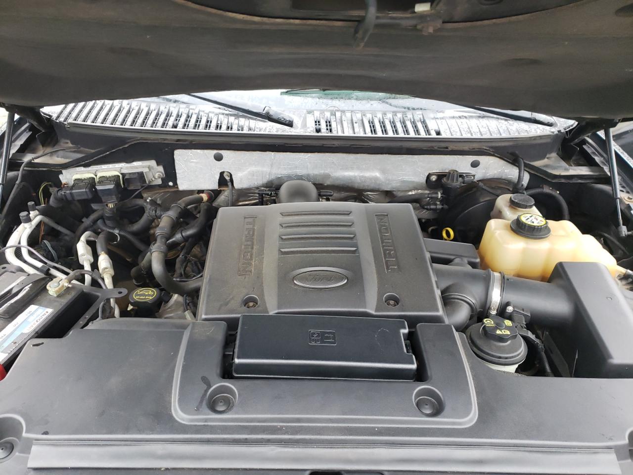 Photo 7 from auction – 2007 FORD EXPEDITION with VIN 1FMFU20547LA76606