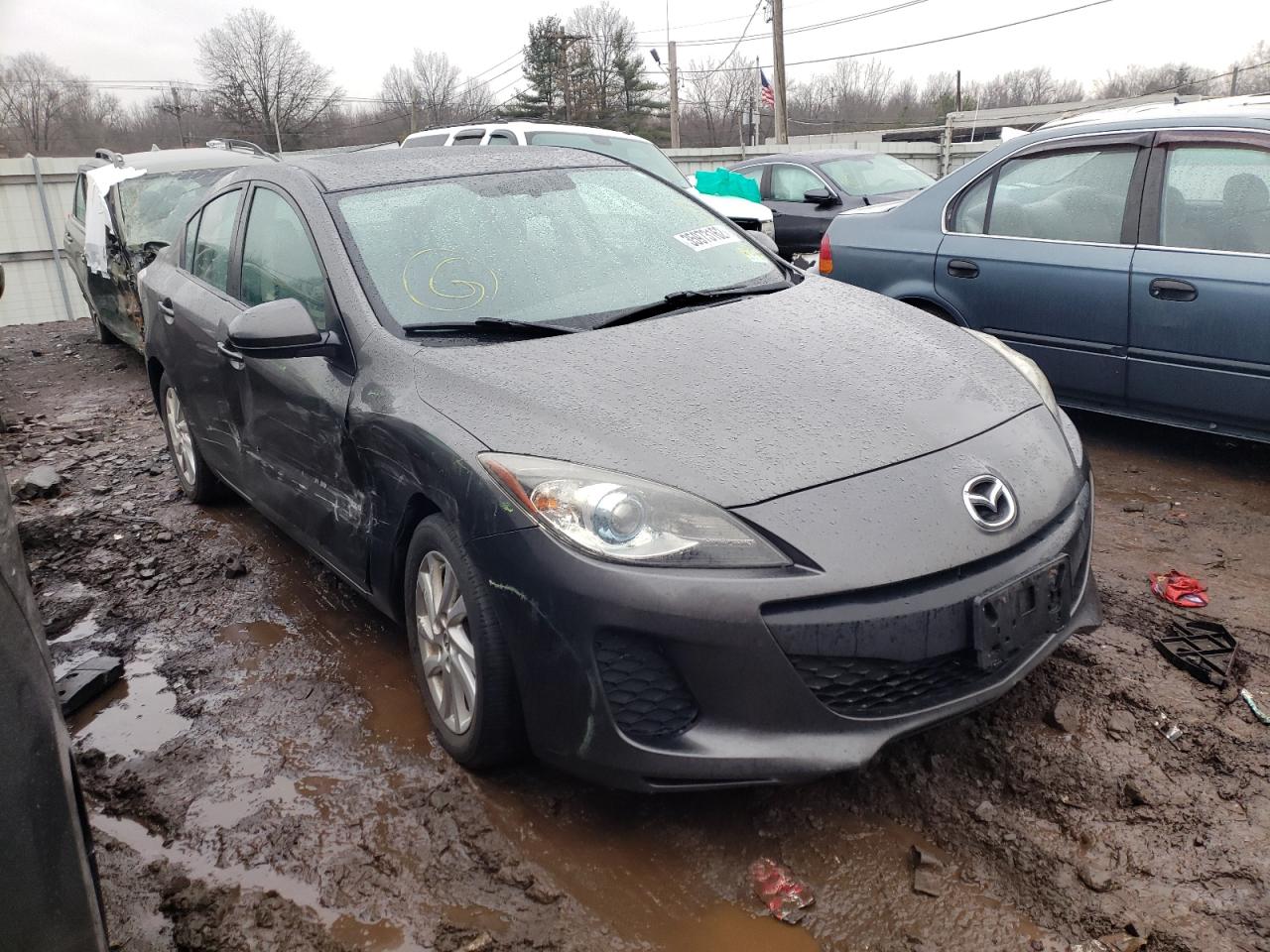 MAZDA 3 I 2012 with VIN JM1BL1W81C1662204 - Photo from auction