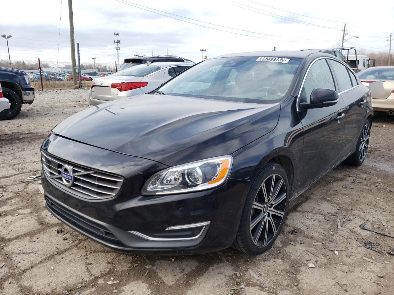 Photo 2 from auction – 2015 VOLVO S60 PLATIN with VIN YV149MFM1F1341266