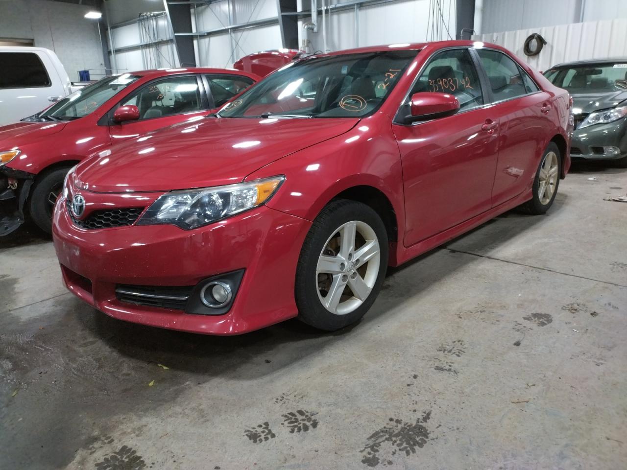 Photo 2 from auction – 2014 TOYOTA CAMRY L with VIN 4T1BF1FK7EU764168