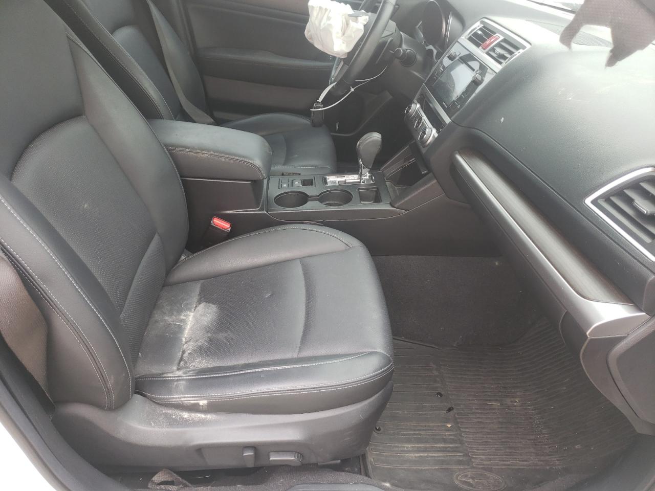 Photo 5 from auction – 2015 SUBARU LEGACY 2.5 with VIN 4S3BNBN6XF3073855