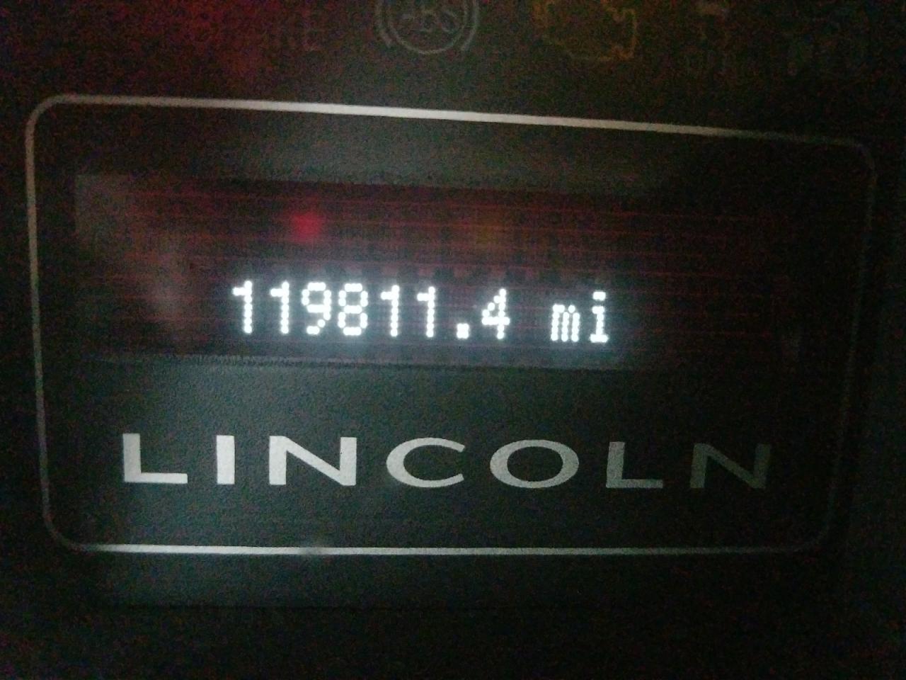 Photo 8 from auction – 2012 LINCOLN NAVIGATOR with VIN 5LMJJ2J54CEL08540