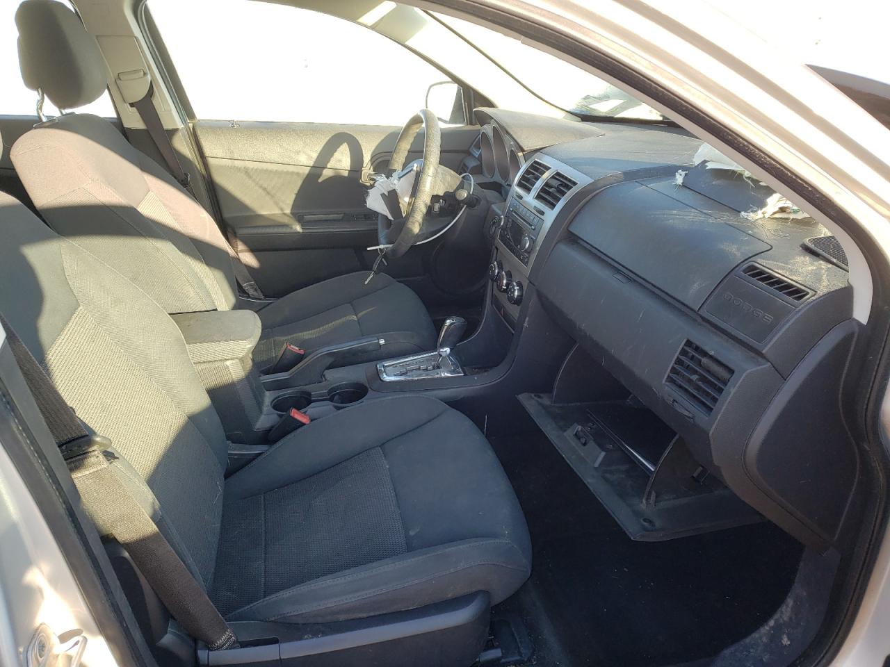 Photo 5 from auction – 2010 DODGE AVENGER R/ with VIN 1B3CC4FB1AN160656
