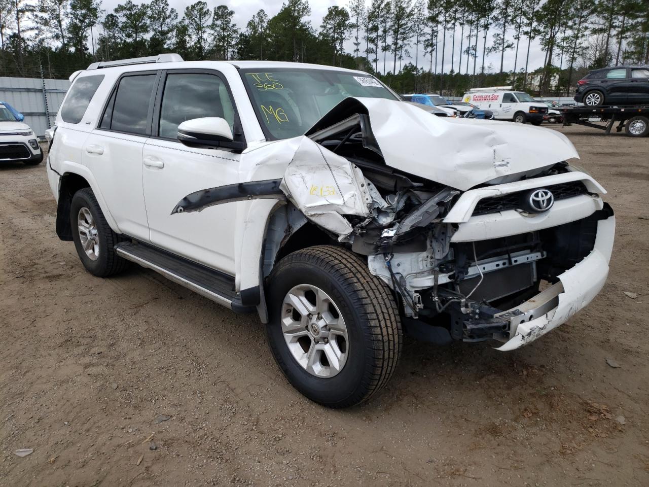 Photo 1 from auction – 2015 TOYOTA 4RUNNER SR with VIN JTEZU5JR7F5104434