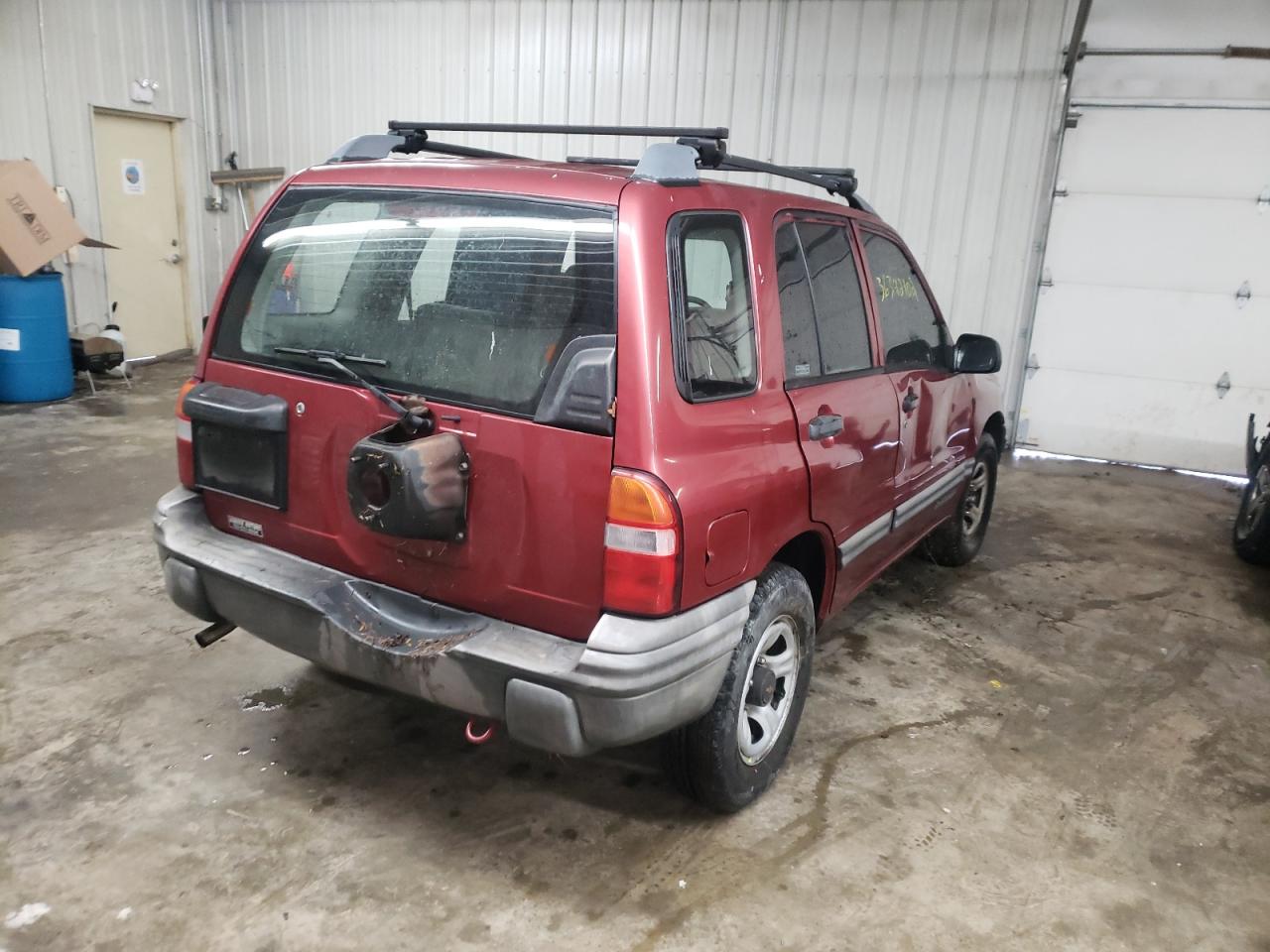 Photo 4 from auction – 2000 CHEVROLET TRACKER with VIN 2CNBJ13C7Y6957662